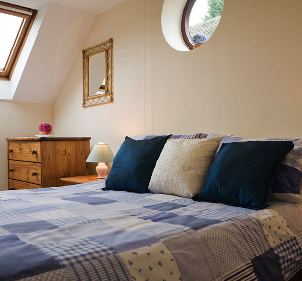 cottage cheltenham